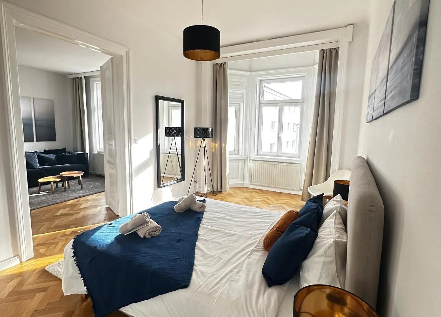 Luxury 3 Bedroom Apartment Near Schoenbrunn Palace Vienna